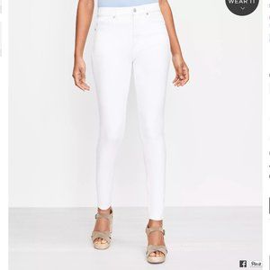 LOFT Curvy High Waist Skinny Ankle Jeans. White. 0